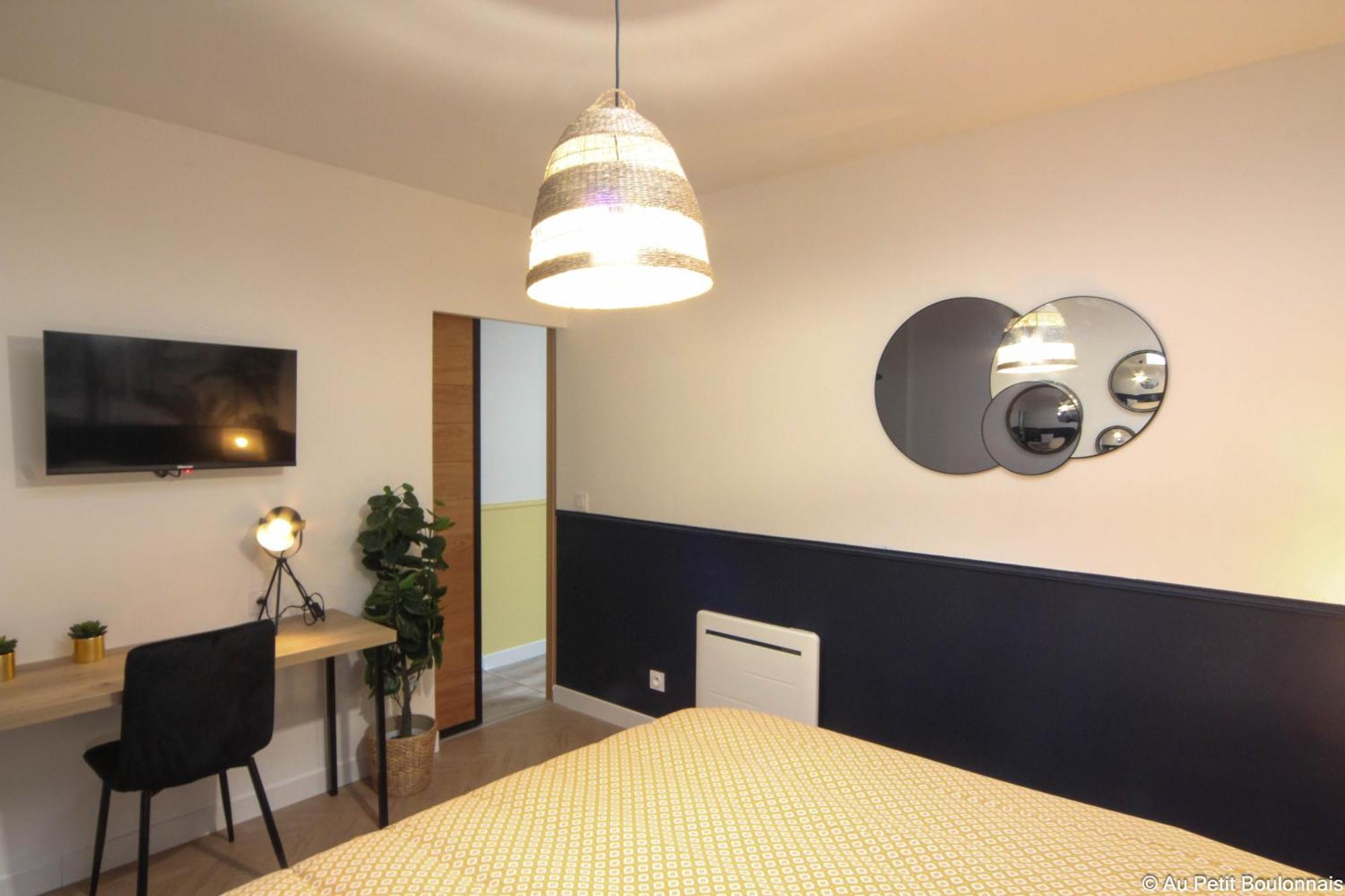 Au Nouveau Boulonnais - 4 Appartements Charmants Pour Couples, Familles Et Groupe D'Amis, Vieille Ville Et Centre Ville De Boulogne Sur Mer ภายนอก รูปภาพ