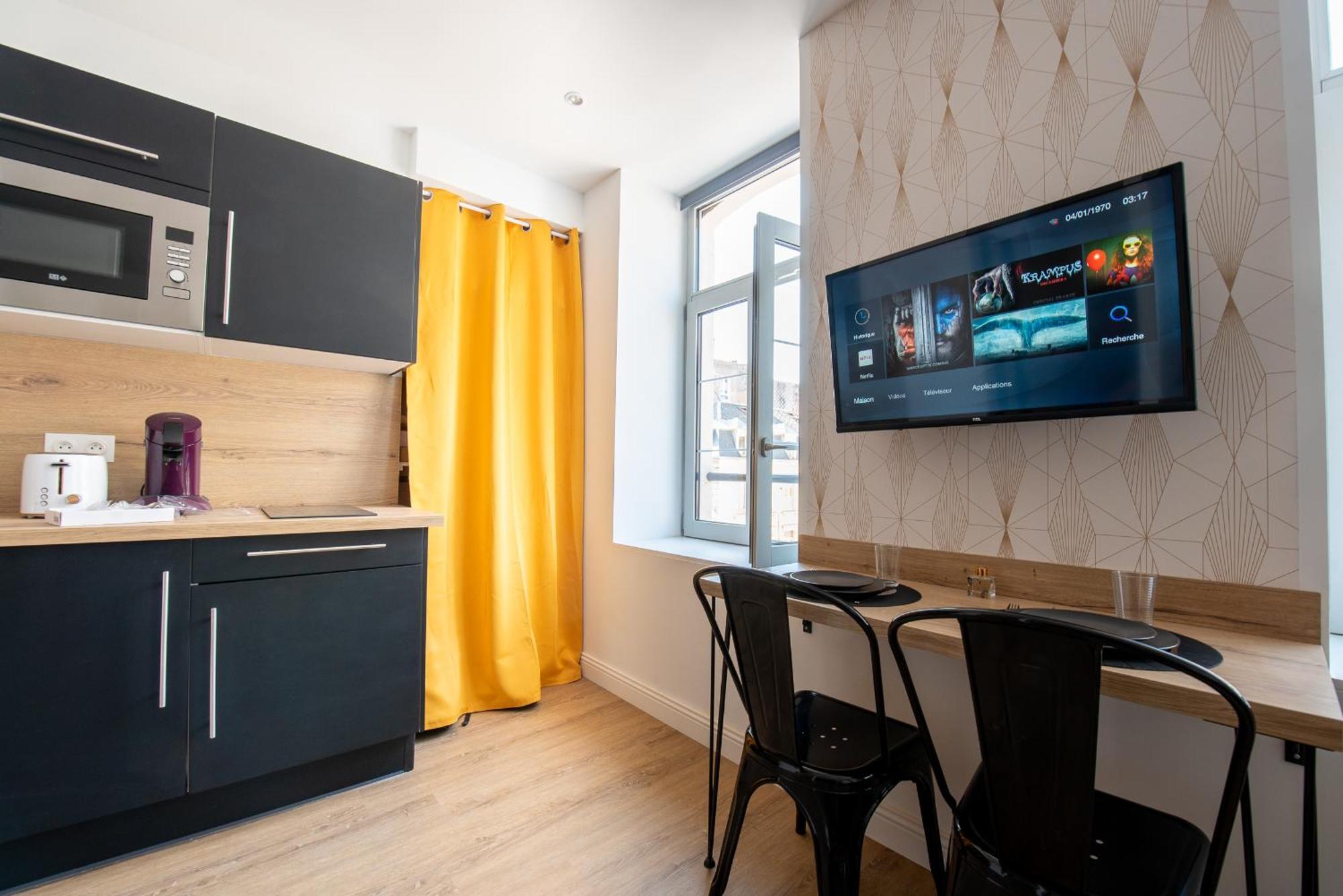 Au Nouveau Boulonnais - 4 Appartements Charmants Pour Couples, Familles Et Groupe D'Amis, Vieille Ville Et Centre Ville De Boulogne Sur Mer ภายนอก รูปภาพ