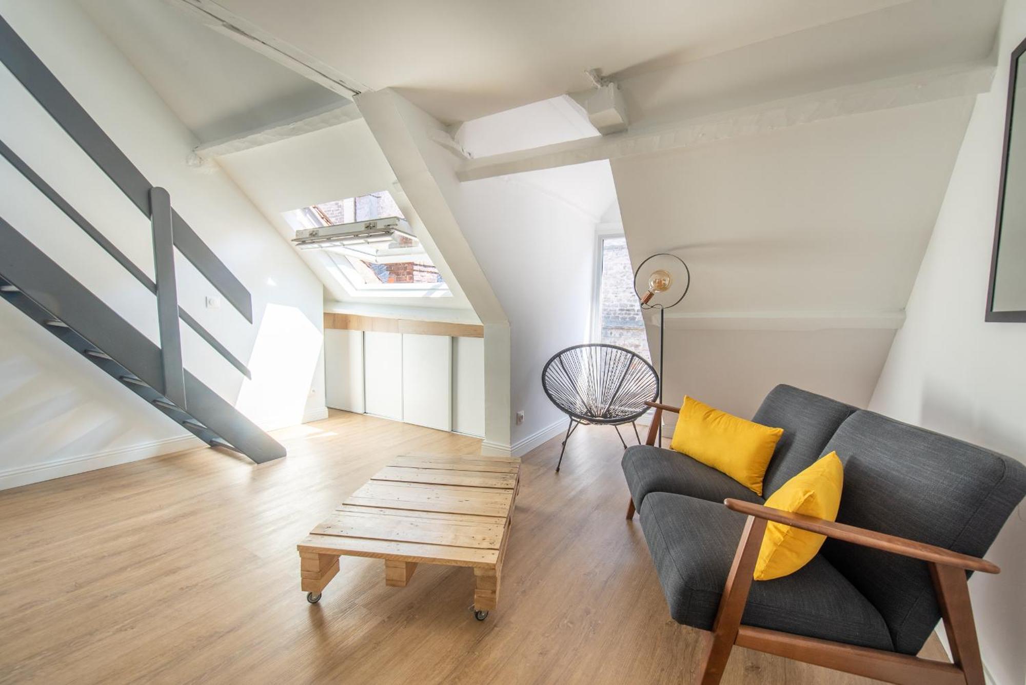 Au Nouveau Boulonnais - 4 Appartements Charmants Pour Couples, Familles Et Groupe D'Amis, Vieille Ville Et Centre Ville De Boulogne Sur Mer ภายนอก รูปภาพ