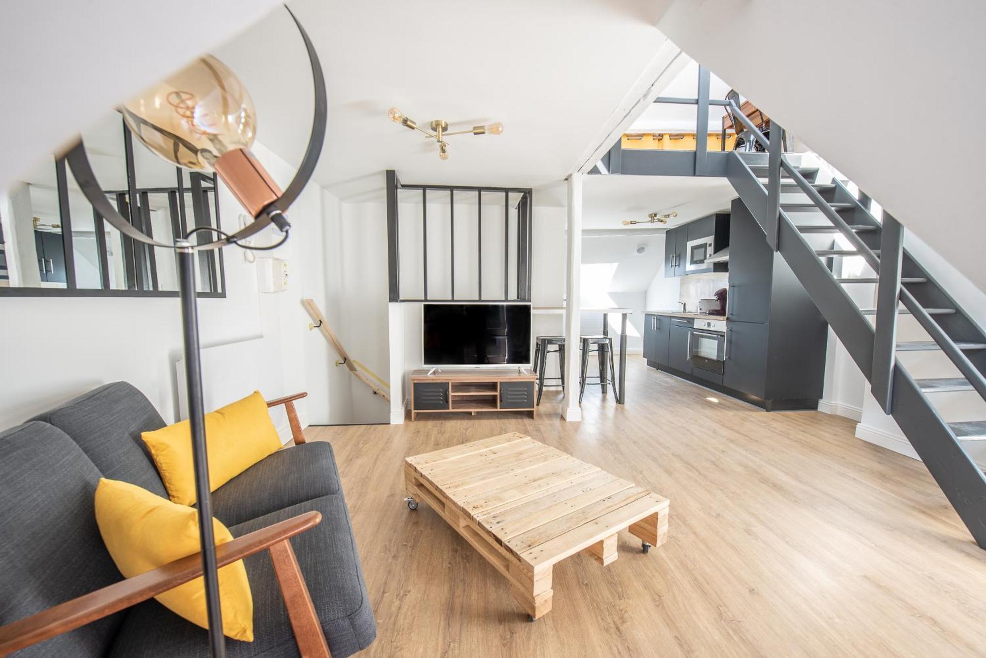 Au Nouveau Boulonnais - 4 Appartements Charmants Pour Couples, Familles Et Groupe D'Amis, Vieille Ville Et Centre Ville De Boulogne Sur Mer ภายนอก รูปภาพ