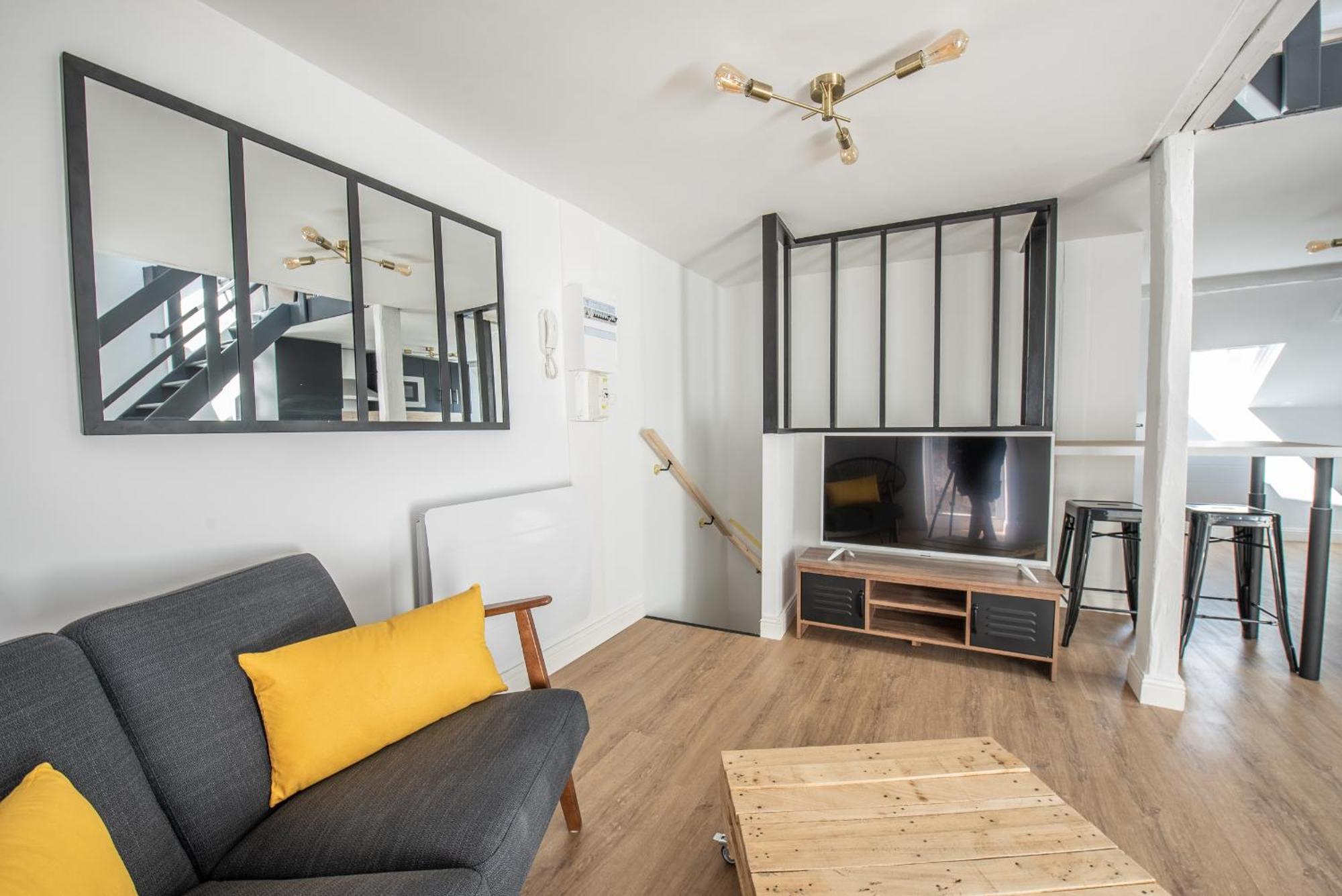 Au Nouveau Boulonnais - 4 Appartements Charmants Pour Couples, Familles Et Groupe D'Amis, Vieille Ville Et Centre Ville De Boulogne Sur Mer ภายนอก รูปภาพ